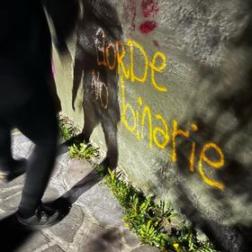 Grafiti: Gorde no binarie